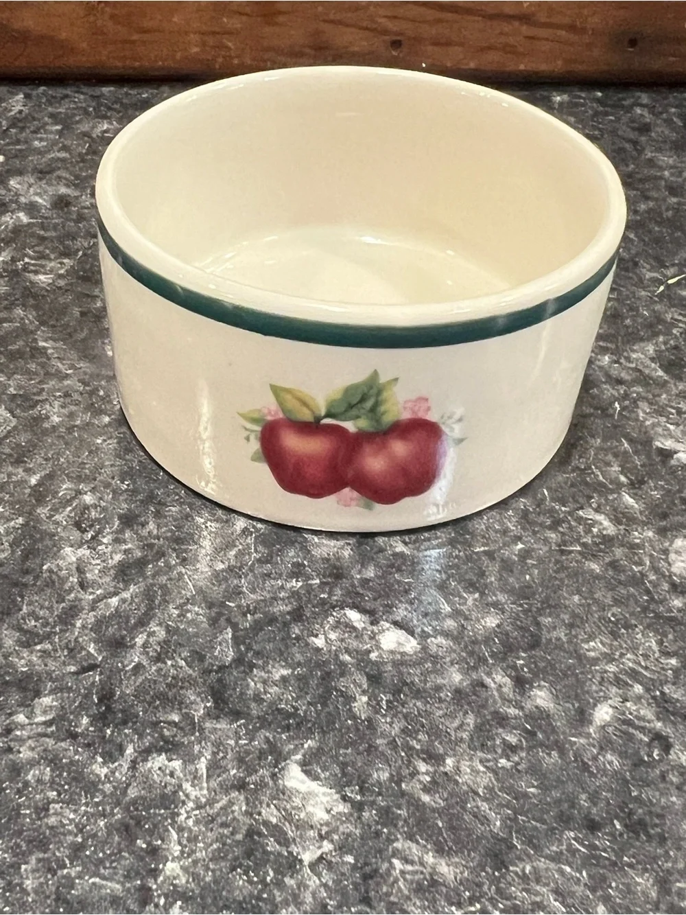 VTG Ceramic Apple-patterned Ramekin